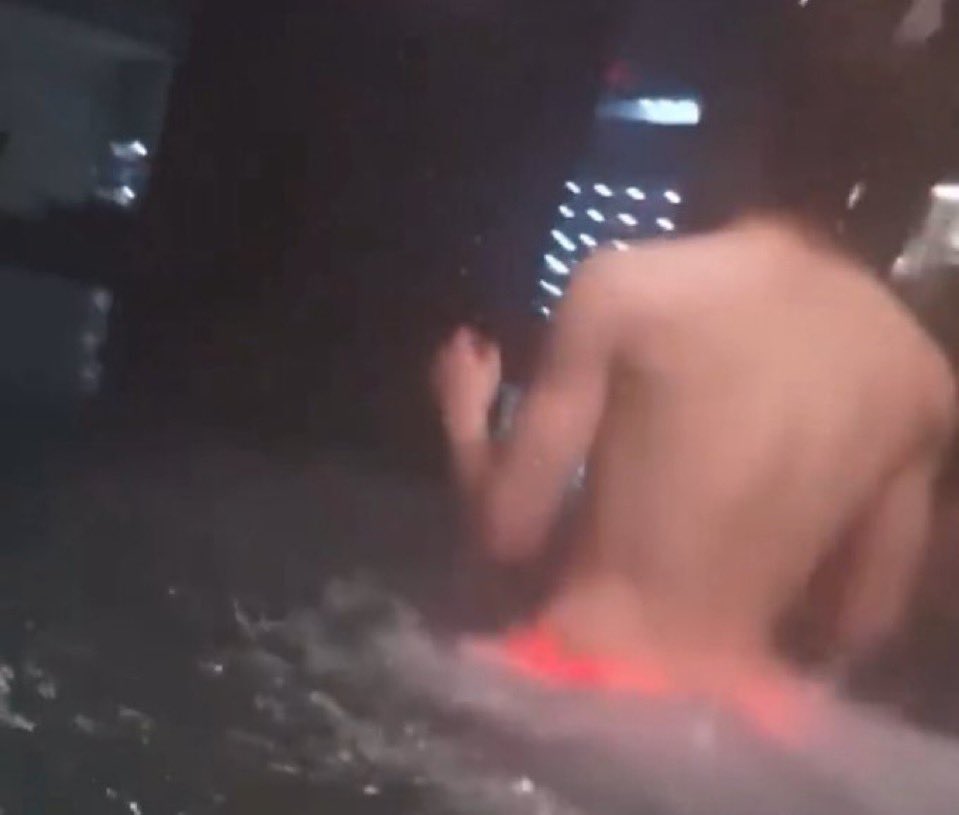 앞뒤로 너무 많은 것을 알게되는거같애………..정말로죽을거같애