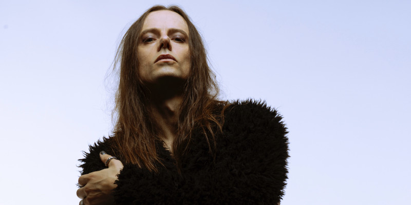 Mit "Somewhat Happy" haben <a href="/jesusonextasy/">Jesus On Extasy</a> eine weitere Single vom kommenden Album "Between Despair And Disbelief" ausgekoppelt. Mehr Infos und den Video-Clip hier: sonic-seducer.de/jesus-on-extas…

Foto: Marina Päsler

(KM)