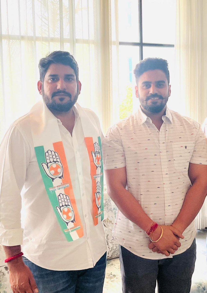 Mukesh Bhakar (@mukeshbhakar_) on Twitter photo सीकर युवा कांग्रेस के जिलाध्यक्ष भाई मुकुल सिंह खीचड़ जी को जन्मदिवस की हार्दिक बधाई व उज्जवल भविष्य की शुभकामनाएँ।
<a href="/KhicharMukul_/">Mukul singh khichar 3121</a> सीकर युवा कांग्रेस के जिलाध्यक्ष भाई मुकुल सिंह खीचड़ जी को जन्मदिवस की हार्दिक बधाई व उज्जवल भविष्य की शुभकामनाएँ।
<a href="/KhicharMukul_/">Mukul singh khichar 3121</a>