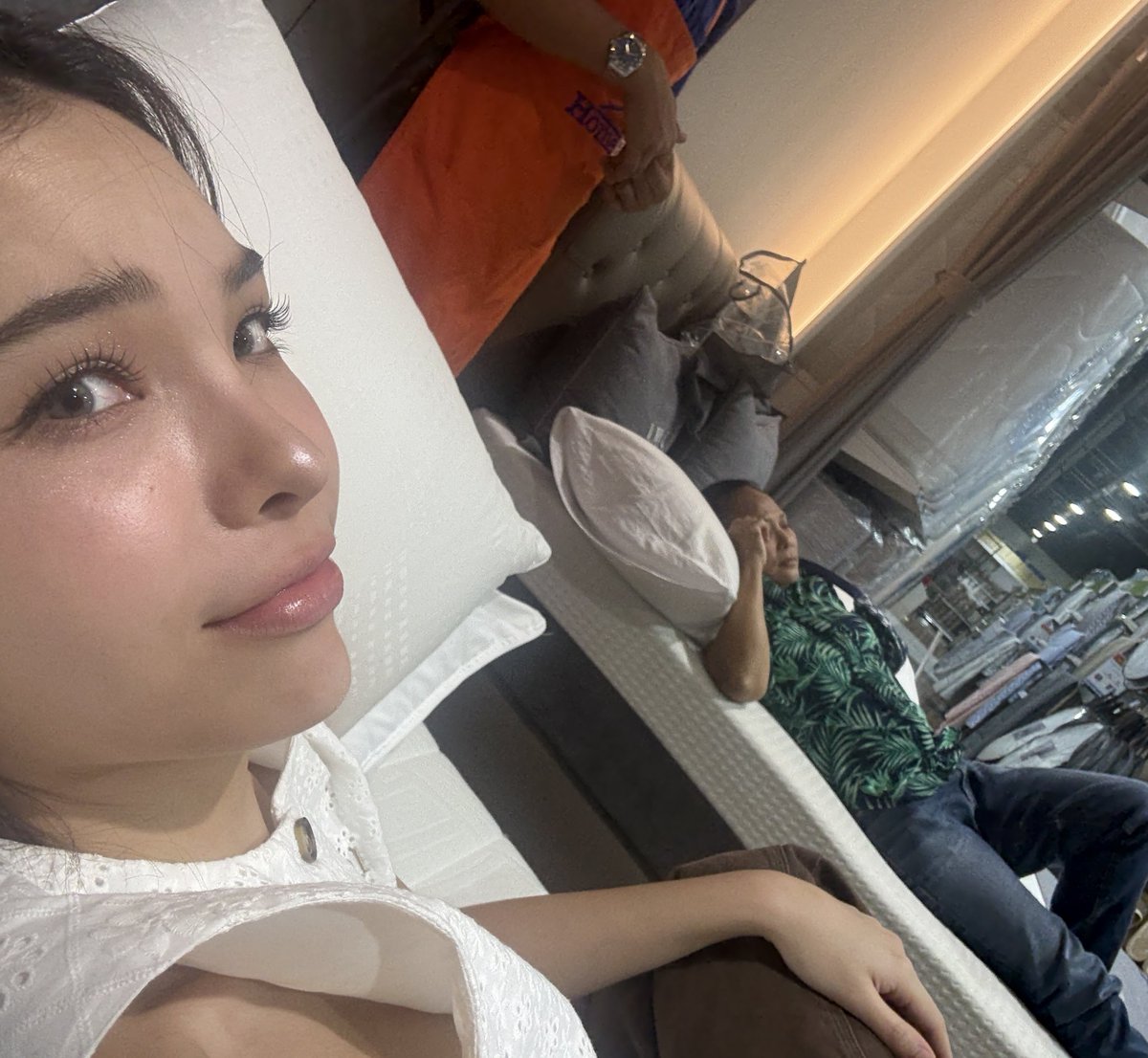 SY🧡👩🏻🌾🌳🐰🥕🪣 tweet media