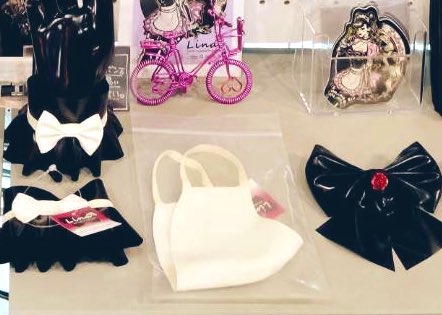 Linaカラスマスク  (白)  
残り1点のみになりました

黒 各サイズ 入荷済み 🫶

 東京エルベース <a href="/TokyoLbaseAkiba/">TOKYO L-BASE</a>