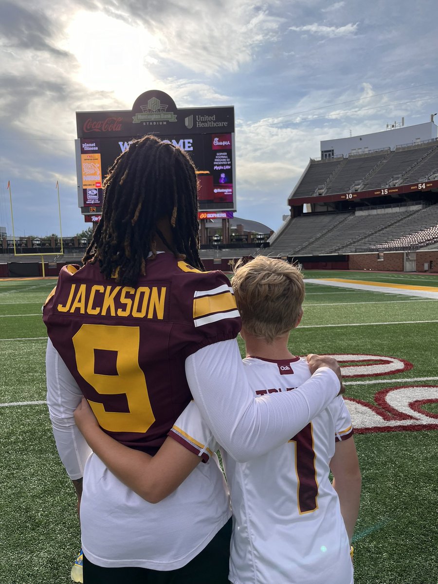 Brian Trettin (@briantrettin) on Twitter photo #9 Days until <a href="/GopherFootball/">Minnesota Football</a> Life is good when you get to hang with <a href="/25DanielJackson/">Daniel R Jackson9️⃣</a> #RTB <a href="/BTrettin/">Brooke Trettin</a> #9 Days until <a href="/GopherFootball/">Minnesota Football</a> Life is good when you get to hang with <a href="/25DanielJackson/">Daniel R Jackson9️⃣</a> #RTB <a href="/BTrettin/">Brooke Trettin</a>
