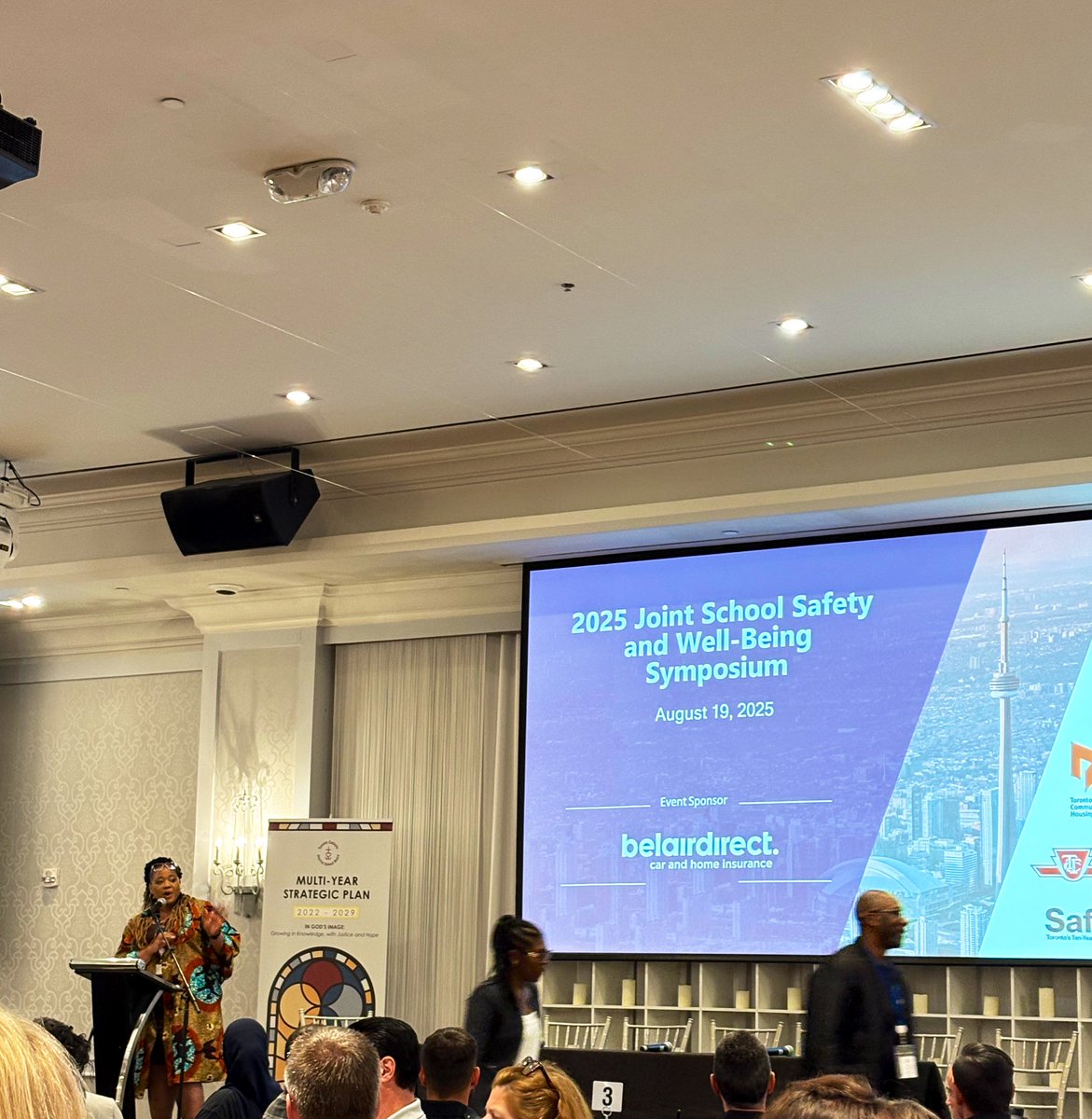 2025 Joint School Safety and Well-Being Symposium 👍
Hundreds from different city agencies from <a href="/tdsb/">Toronto District School Board</a> <a href="/TTCNewsroom/">TTC Media Relations 📰🚌🚋🚈</a> <a href="/TorontoPolice/">Toronto Police</a> Toronto Community Housing <a href="/cityoftoronto/">City of Toronto 🇨🇦</a> Toronto Catholic School Board to come together to prepare for the school year.