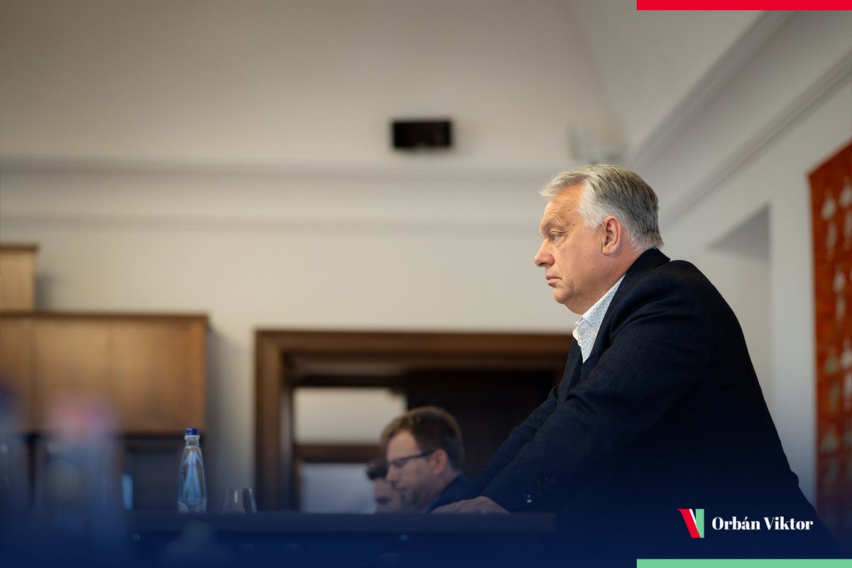 The leaders of the 27 member states of the European Union held a meeting today.

1. It has been confirmed that the danger of a third world war can only be reduced through a Trump-Putin meeting.
2. It has been confirmed that the isolation-based strategy has failed.
3. It has been