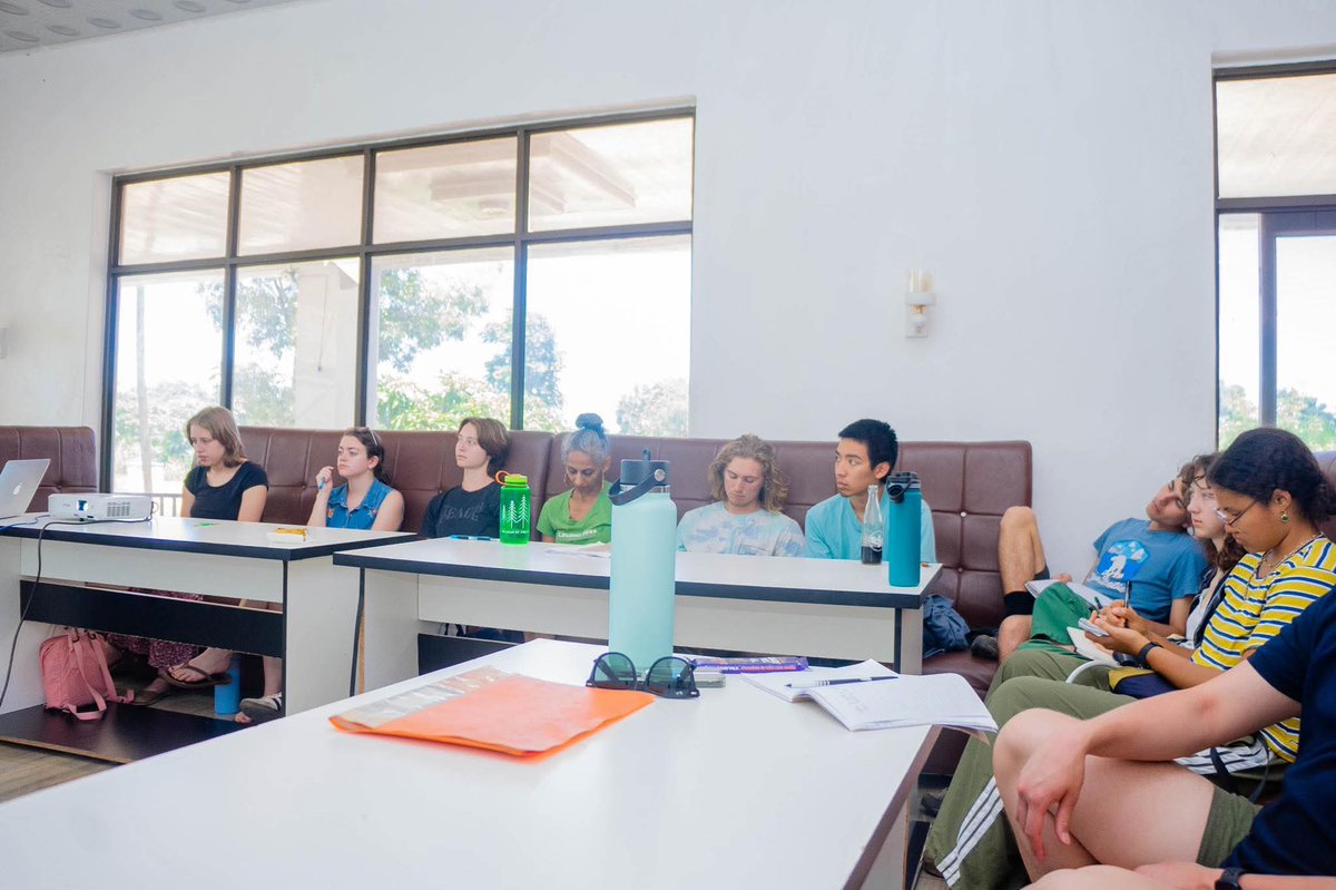 🌍 At YOBO, we keep hosting international students.
📅 Day 1 with SIT &amp; IHP students from the USA.
🍽️ They are studying food systems across the globe.
🤝 Sharing knowledge &amp; practical permaculture lessons. <a href="/ZSP_ORG/">Zayed Sustainability Prize</a> <a href="/daphneewingchow/">Daphne Burgida Ewing-Chow</a> <a href="/WilliamAsiko/">William Asiko</a>