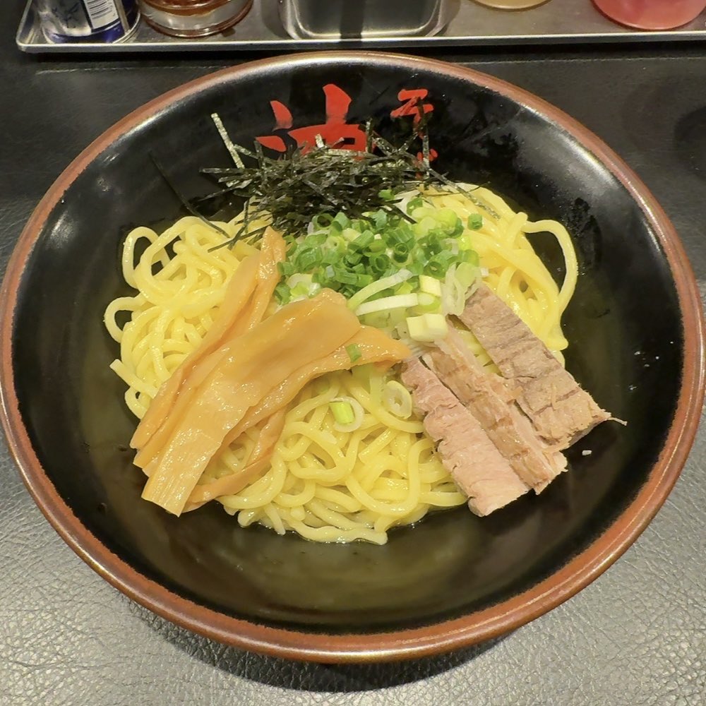 sucoi041's tweet photo. 初給油⛽️まずはデフォ！うまかった https://t.co/Q1QghG1Xti
