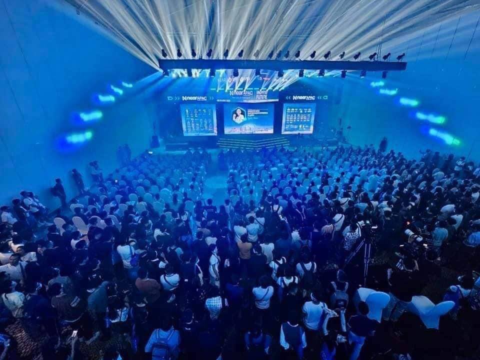 D5wav's tweet photo. The Global Web3 Forum 2025 in Singapore has officially concluded, successfully gathering over 8,000 attendees, including industry leaders and innovators, and delivering valuable perspectives on the next wave of DeFi, NFTs, blockchain infrastructure, and AI.

D5Wav, as a proud strategic partner of the forum, takes pride in contributing to the success of the program. We extend our sincere gratitude to the organizing team, our partners, and the vibrant community that made this event possible.

During the forum, D5Wav was honored to engage in insightful discussions with leading builders and ecosystem leaders, sharing our vision of fueling founders who are building the decentralized future. 👏

#D5Wav #Web3 #DeFi #NFTs #AI