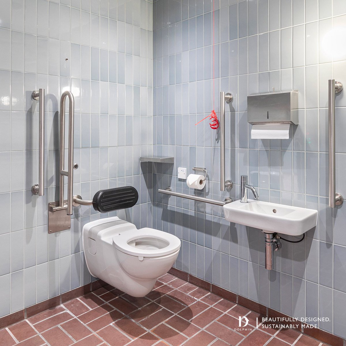 Accessible design doesn’t have to stick to the same traditional formulas.

Instead of choosing the typical rose or roseless grab bars, why not explore something with a little more edge?
The T-bar style is contemporary and just as practical.-->

🔗 eu1.hubs.ly/H0mhMmw0