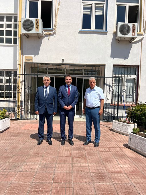 Kaymakamlar Eğitim Müdürüyle Görüşüyor