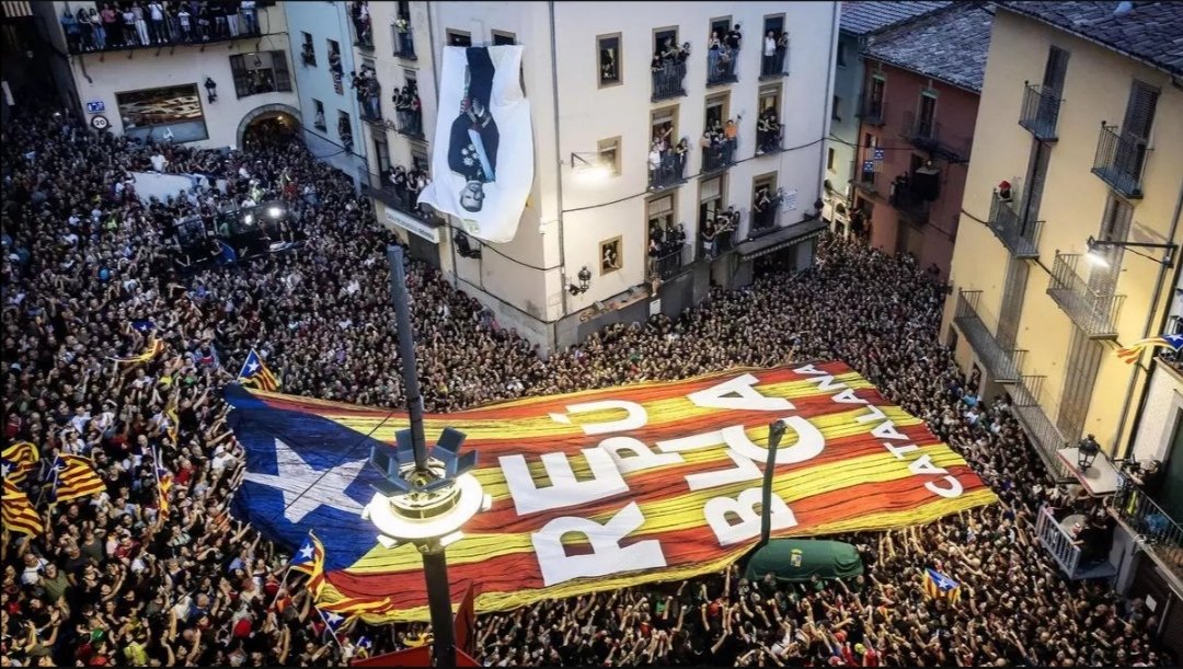 <a href="/FonsiLoaiza/">Fonsi Loaiza</a> A La Patum ja ho teniem molt clar