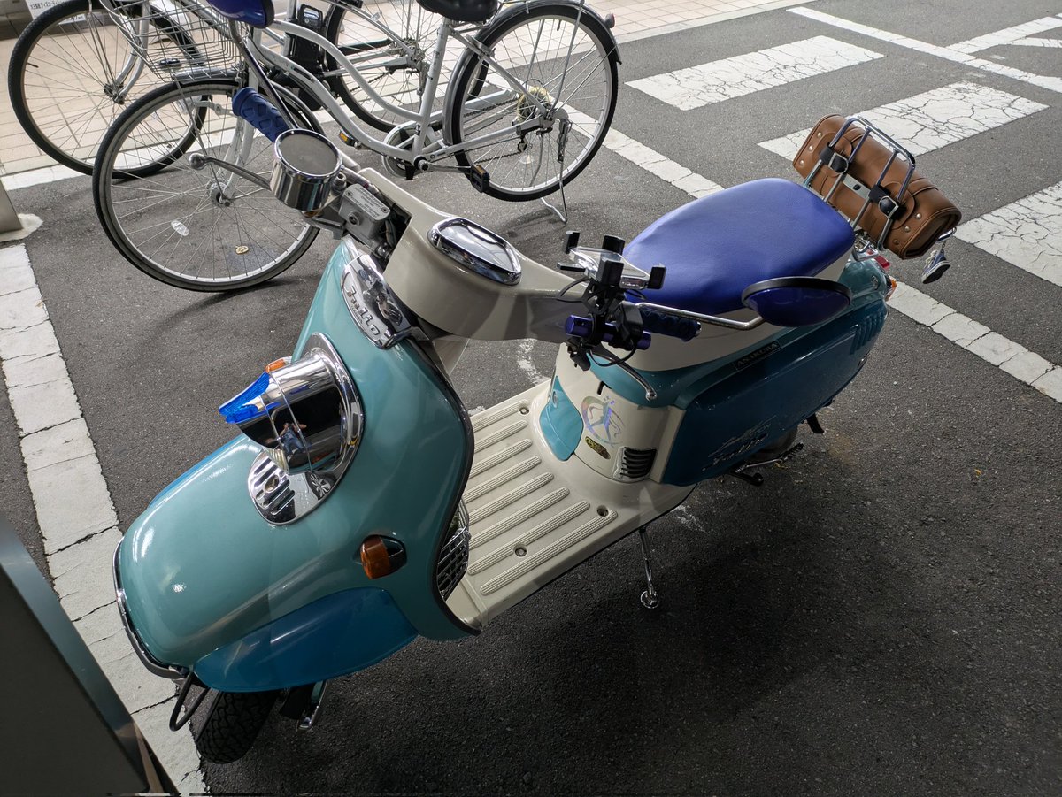 TOMOHARU2017's tweet image. 8月19日
バイクの日ならまだ乗らないとね👍
#ホンダジュリオ
#ジュリオ
#バイクの日
多頭買なので満遍なく乗らないとすぐ拗ねる(2スト最高🥰)
コバ次郎さん、汁さんのジュリオは音沙汰ないけど元気なのか🙄
