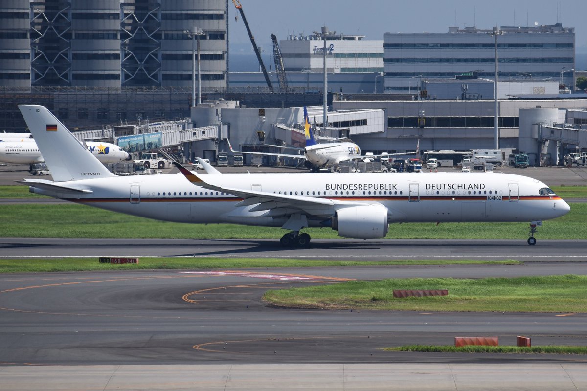fly_srn767's tweet photo. Luftwaffe (German Air Force)
Airbus A350-941
10+02
GAF933 HND→KIX
2025/08/19 HND/RJTT RWY16R↑ https://t.co/PUTiLvFxdo