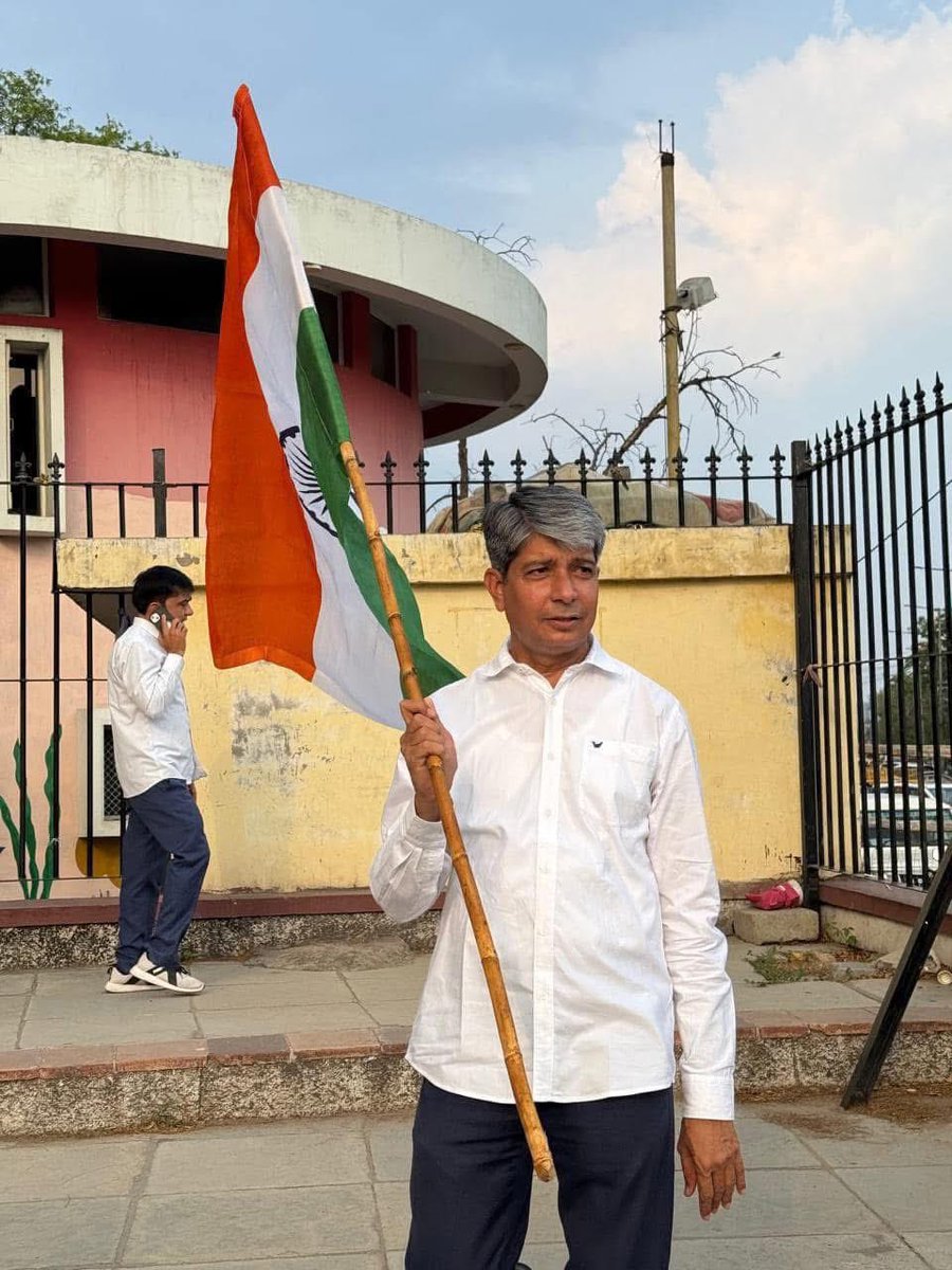 R͟A͟J͟E͟S͟H͟ Y͟A͟D͟A͟V͟ (@rajeshyadavrj_) on Twitter photo श्री राजेंद्र यादव जी को जन्मदिवस की हार्दिक शुभकामनाएँ।
आपके जीवन का हर दिन नई ऊर्जा, उत्साह और उपलब्धियों से परिपूर्ण हो। 🙏💐
<a href="/Rajendra4INC/">Rajendra Yadav</a> श्री राजेंद्र यादव जी को जन्मदिवस की हार्दिक शुभकामनाएँ।
आपके जीवन का हर दिन नई ऊर्जा, उत्साह और उपलब्धियों से परिपूर्ण हो। 🙏💐
<a href="/Rajendra4INC/">Rajendra Yadav</a>