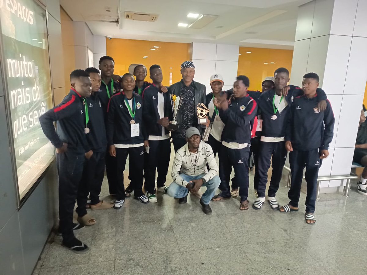 AitecWorld's tweet photo. AITEC-WORLD  APPRECIATES #ADTIF and AFRICAN CHAMPIONS:

Vice President of AITEC-World, Amb. Kazeem Balogun caught up with the victorious National Under 17 team of Mozambique in Luanda, and in line with the organisation's objectives, he encouraged the team with his presence. https://t.co/TNLthLLrSJ