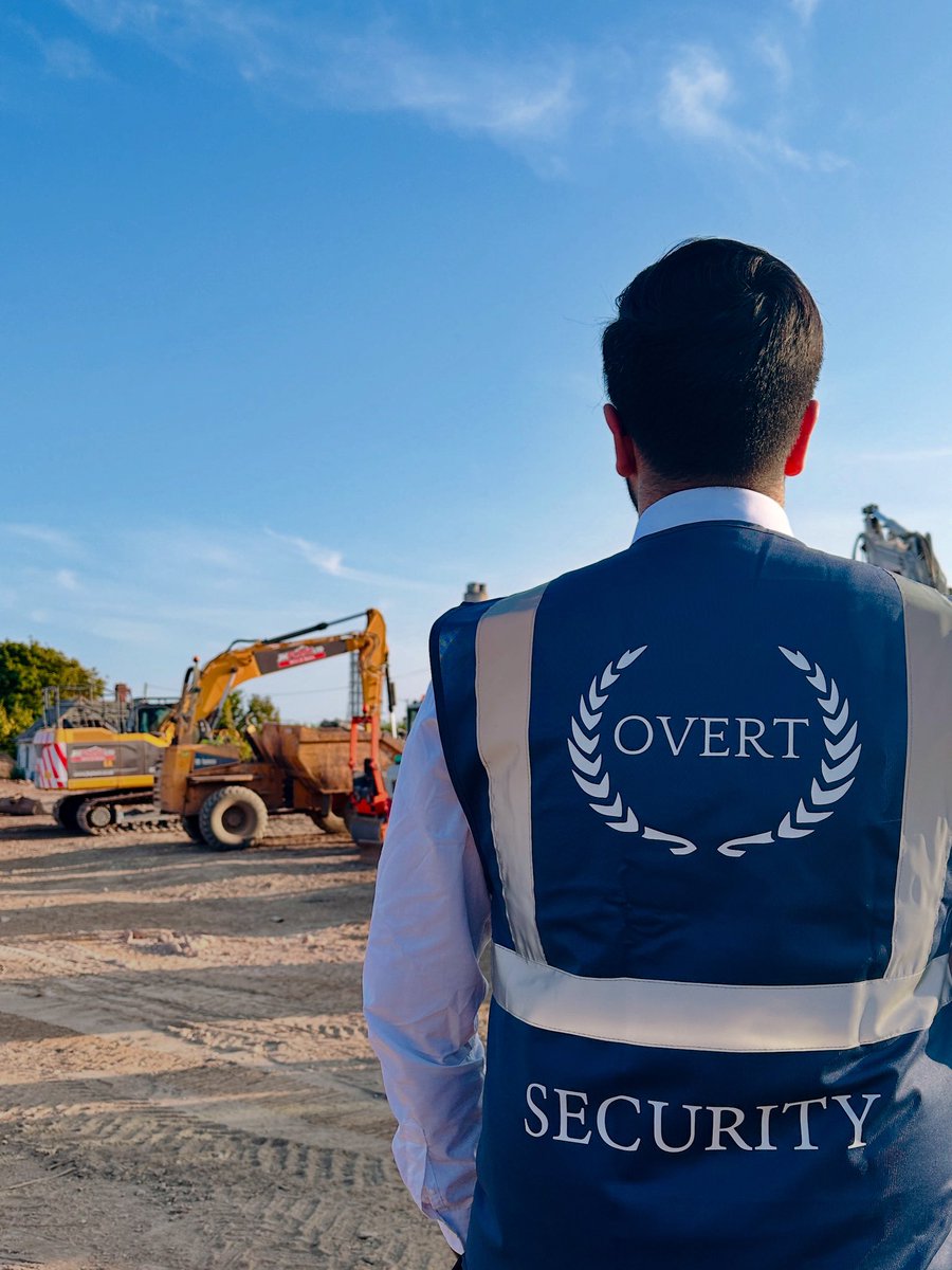 Trusted security guards delivering peace of mind 24/7.

📍Nationwide Coverage 

📞Contact us on 0333 320 8533

#SecurityGuard #SecurityServices #24HourSecurity #UKSecurity #NationwideSecurity