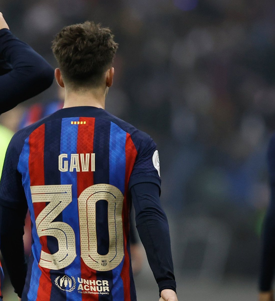 - Más de 70 partidos ha jugado Gavi con el dorsal 30, con ficha de juvenil y todos aplaudieron.

- Primer partido de Franco Mastantuono con el dorsal 30 y todos llorando.
