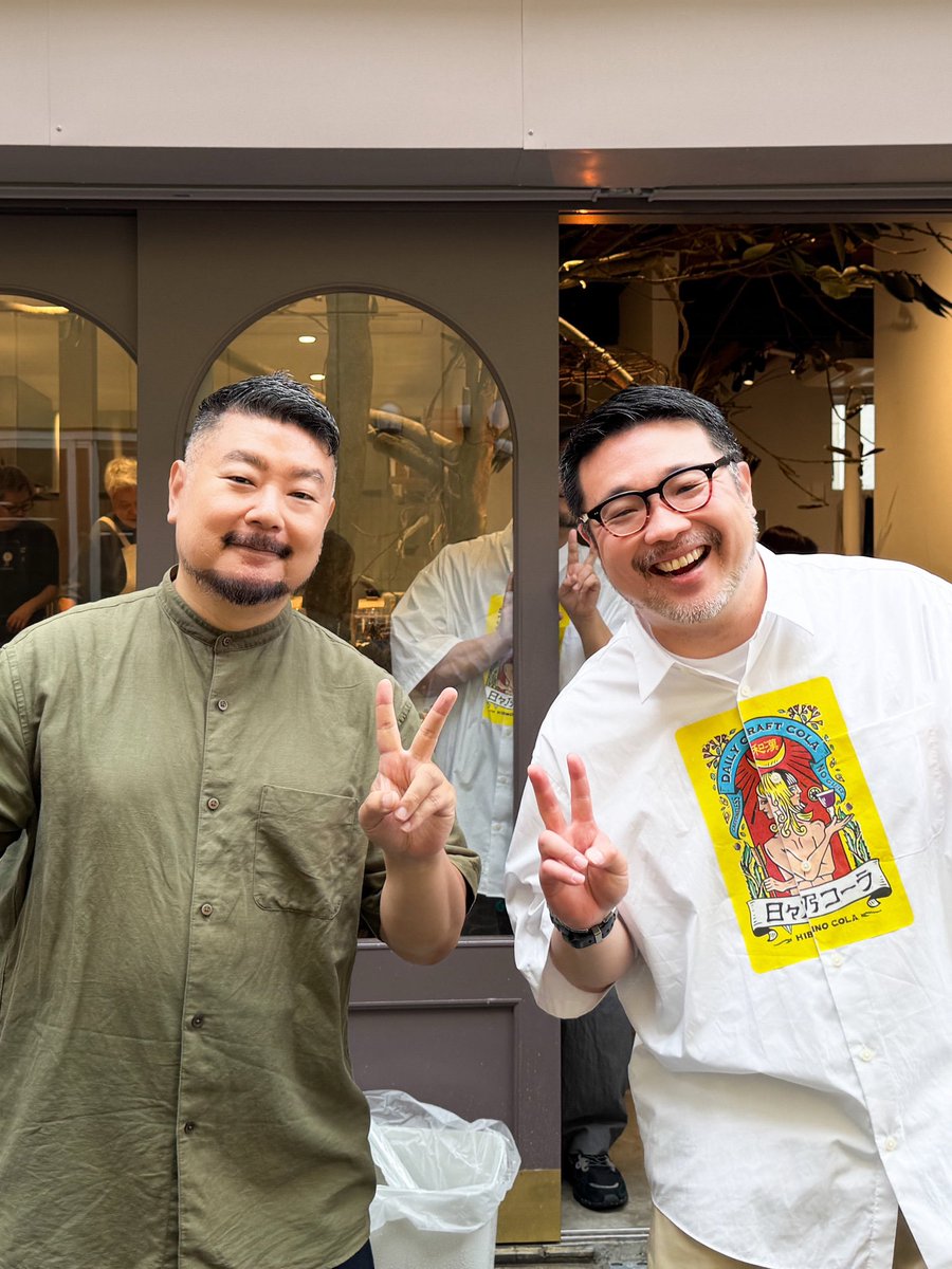 『東京Neighbors』チャンネル (@project_nei) on Twitter photo 【8/31Live配信は】どなたでもご覧になれる🍀8/31(日)21時〜『東ネバLive27』は久々単独で <a href="/orga_works/">オルガワークス 公式アカウント</a> 小川社長(右👓)をゲストにお送りします!
会期ファイナル迫る大阪万博&ヨリドコ観光って何?!トーク中心に、社長&監督の配信なんで🤖ガンプラも組み〼!
当日リンクは→ youtube.com/live/EHlIeMdhZ… 【8/31Live配信は】どなたでもご覧になれる🍀8/31(日)21時〜『東ネバLive27』は久々単独で <a href="/orga_works/">オルガワークス 公式アカウント</a> 小川社長(右👓)をゲストにお送りします!
会期ファイナル迫る大阪万博&ヨリドコ観光って何?!トーク中心に、社長&監督の配信なんで🤖ガンプラも組み〼!
当日リンクは→ youtube.com/live/EHlIeMdhZ…