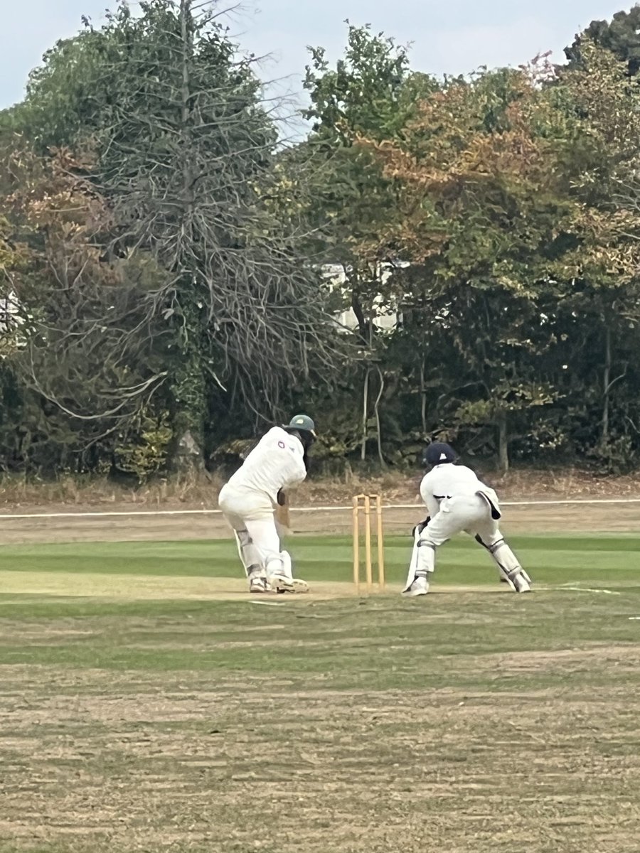 BedfordshireCCC's tweet photo. Joe Johnson reaches his double century to become the third @bedfordshireccc batter in the championship to score 200 after 234 by Arthur Poole in 1936 and 201 by George August in 1947 both against Oxfordshire https://t.co/ISBxal0IPT