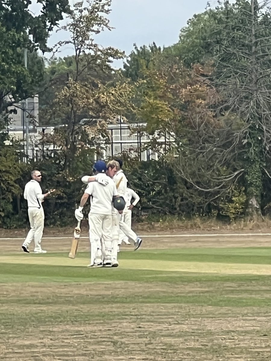 BedfordshireCCC's tweet photo. Joe Johnson reaches his double century to become the third @bedfordshireccc batter in the championship to score 200 after 234 by Arthur Poole in 1936 and 201 by George August in 1947 both against Oxfordshire https://t.co/ISBxal0IPT