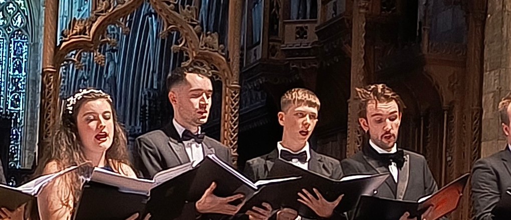 ChoristerMum's tweet photo. Rhys &amp; Oliver had a fantastic few days at Selby Abbey with Adamas Voces. Singing 3 Evensong services &amp; a concert. https://t.co/ib5aq4XKEW