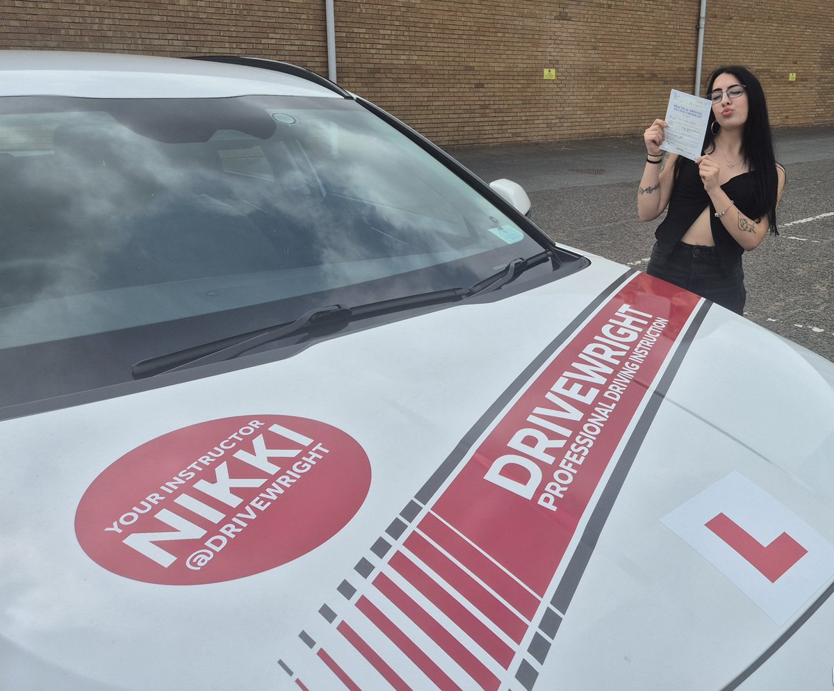Crazy Daisey PASSED her Driving Test with only 3d/f 
Take care - stay safe on the roads and gimme a beep n wave 👋 Much love Nik x
#learnrightwithdrivewright 
#keyringschangelives 
#HerGameToo 
#TheTrawlerGirls
To join our TALENTED TEAM 
Click below 👇
drive-wright.co.uk