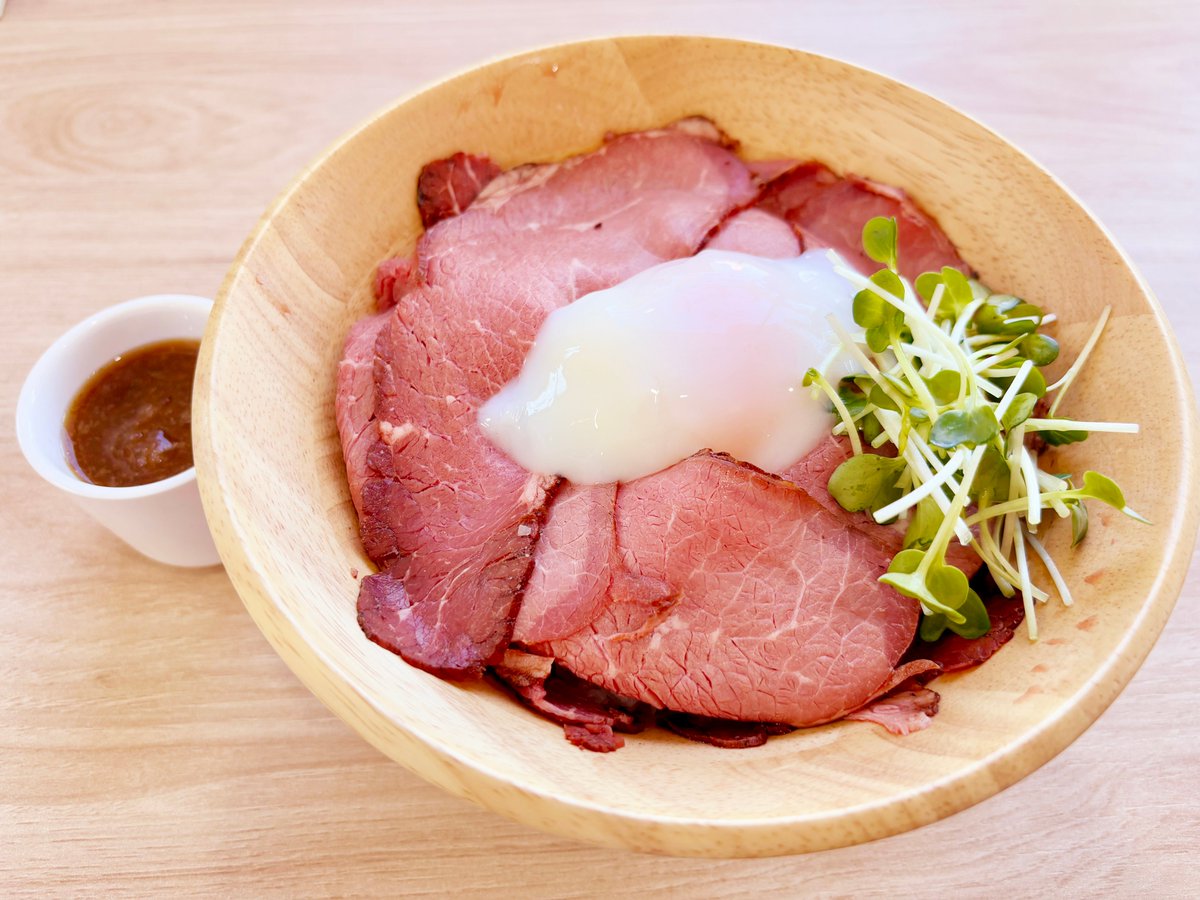 RaiM Cafeの大人気メニュー
ローストビーフ丼

#ローストビーフ丼 #川越 #cafe #南大塚 #raimcafe
