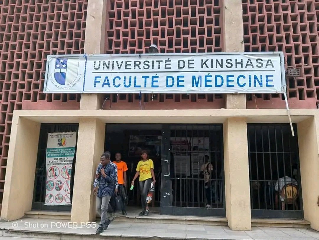 Ir Giane Lisasi🔆 (@lisas_giane) on Twitter photo 🔴 OFFICIEL ! Seules 17 universités ont obtenu l’accréditation pour leurs facultés de médecine
Le #CNOM a publié récemment la liste des universités dont les facultés de médecine sont accréditées en République Démocratique du Congo.
🔹 Les diplômés de ces facultés sont dispensés 🔴 OFFICIEL ! Seules 17 universités ont obtenu l’accréditation pour leurs facultés de médecine
Le #CNOM a publié récemment la liste des universités dont les facultés de médecine sont accréditées en République Démocratique du Congo.
🔹 Les diplômés de ces facultés sont dispensés