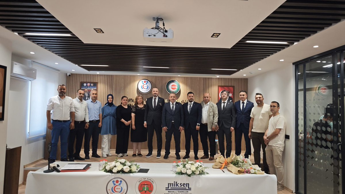 “ADLİ TIP KURUMU 2025-2026 YILI TOPLU İŞ SÖZLEŞMEMİZ ŞUBEMİZDE YAHYA BİLGİN KONFERANS SALONUNDA İMZALANDI…”

Adli Tıp Kurumunda görev yapan üyelerimizin 2025-2026 yılları mali ve sosyal haklarını kapsayan Toplu İş Sözleşmemiz şubemizde Yahya Bilgin konferans salonunda imzalandı.