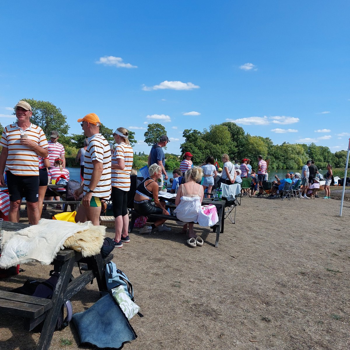 JacquelineCabl9's tweet image. Yup 
We love our tiddly Thames
@thameswater 
@10DowningStreet 
@BBCNews 

Real news 
Affecting everyone in this country
Sports
Leisure
Trade
Business

Our waterways should be owned and managed by the people reliant upon them.

The public.

#prosecute the greedy bosses