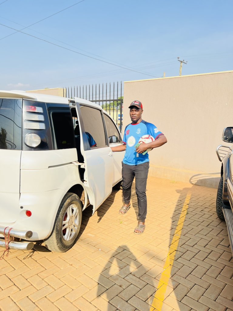 🚨BREAKING 🚨
OFFICIAL ✍🏾
Sankaba FC Head coach has been asked to set aside from his managerial duties with immediate effect ✅
#Sankaba #Bosaleague