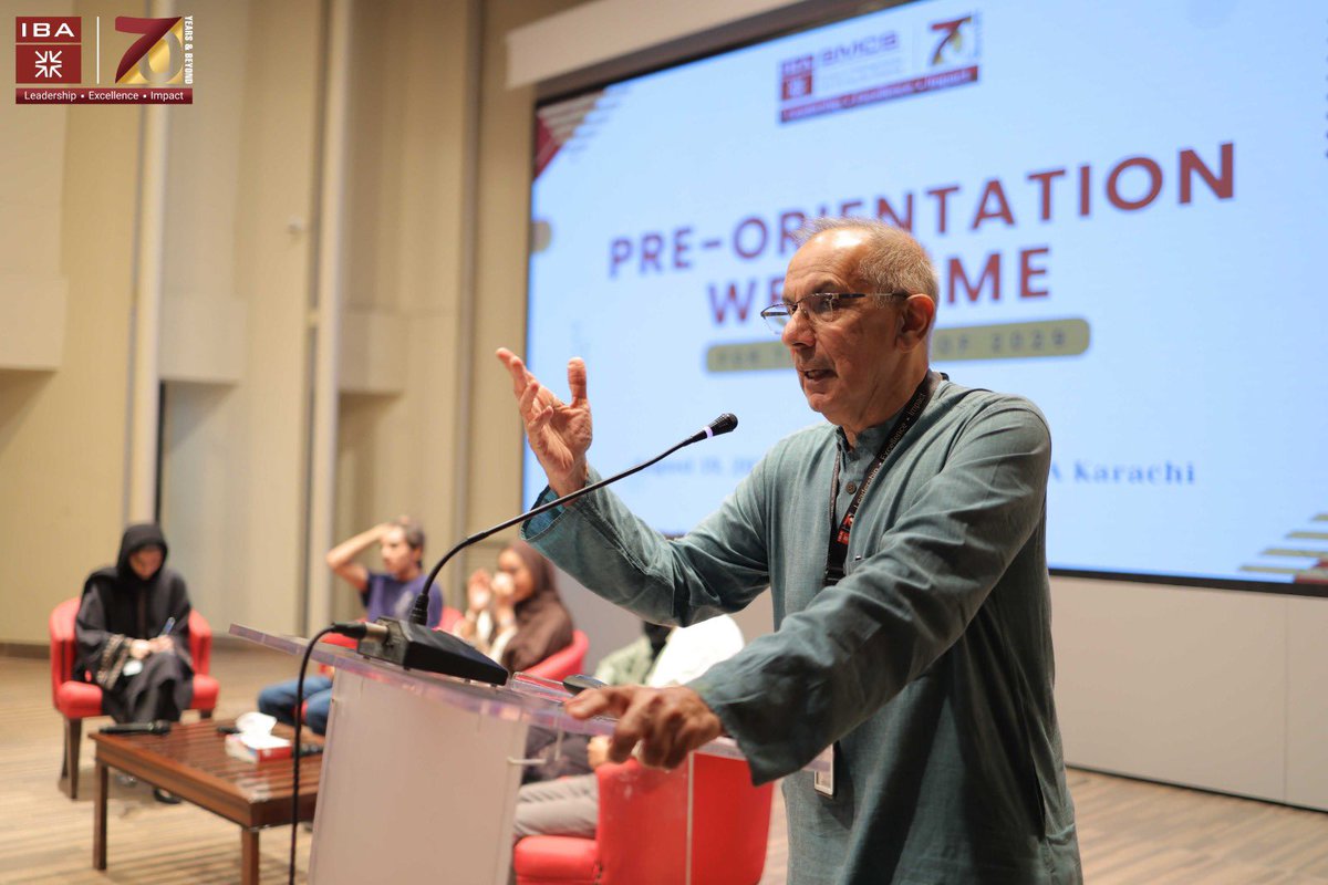 ibakhiofficial's tweet image. IBA&apos;s SMCS hosted a Pre-Orientation for new students, featuring panels with industry leaders, alumni, and senior students.

#IBAKarachi #SMCS #PreOrientation #WelcomeStudents #Leadership #Excellence #Impact