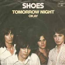 仕事終わりにランダムに好きな曲を聴く

まずは🇺🇸Shoes…

米国産パワーポップの雄の名に恥じない甘いメロディと疾走感ある演奏はこれぞパワーポップ！という風情で魅力満点💯

若干のB級感は否めないけどこの甘酸っぱい香りは好きです

🇺🇸Shoes - Tomorrow Night
youtu.be/BE-YbOaBBgA