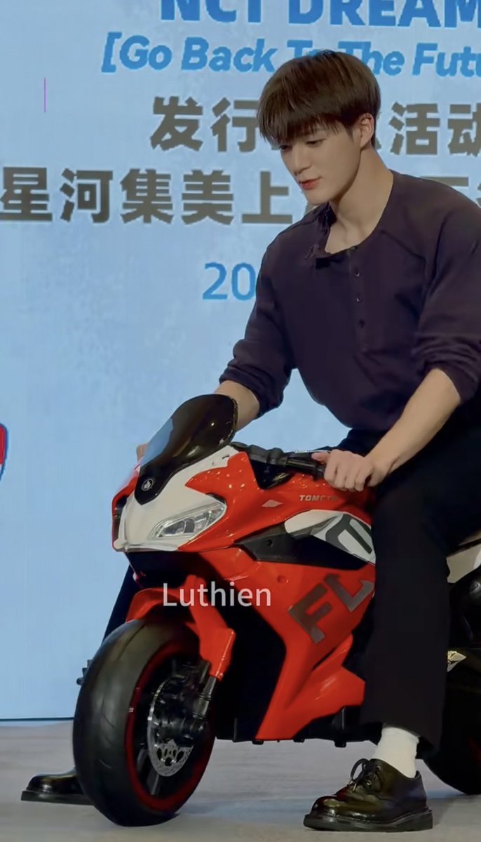 귀여웡 🐶🏍️