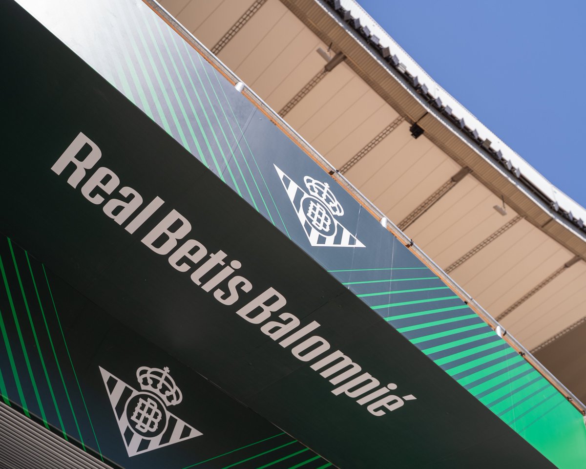 RealBetis's tweet photo. 🔜🏡🤩

Esta semana estrenamos casa. https://t.co/t8cQxDDLbK