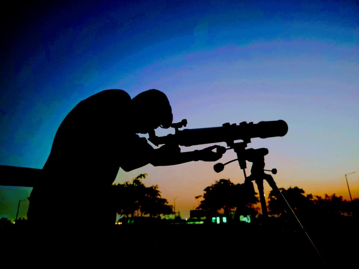 Vivek_Mehta11's tweet photo. Celebrating World Photography Day at @RSCBhavnagar This amazing centre offers a unique blend of science and nature, making it a photographer's paradise. Capture the beauty today! #ScienceMeetsNature https://t.co/QJY10xK5uO