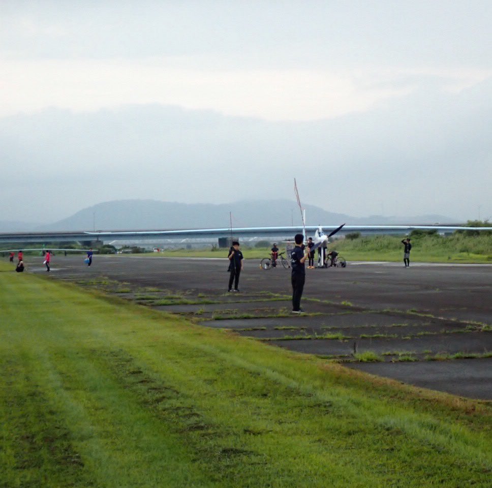 nu_aircraft's tweet image. 8/17にHPA飛行会が行われ、AirCraftは飛行展示で優勝いたしました。
このような場を用意してくださり、また応援していただきありがとうございました！
これにて25代は引退になります。

次のAirCraft Project26も応援よろしくお願いします！！

#AirCraft