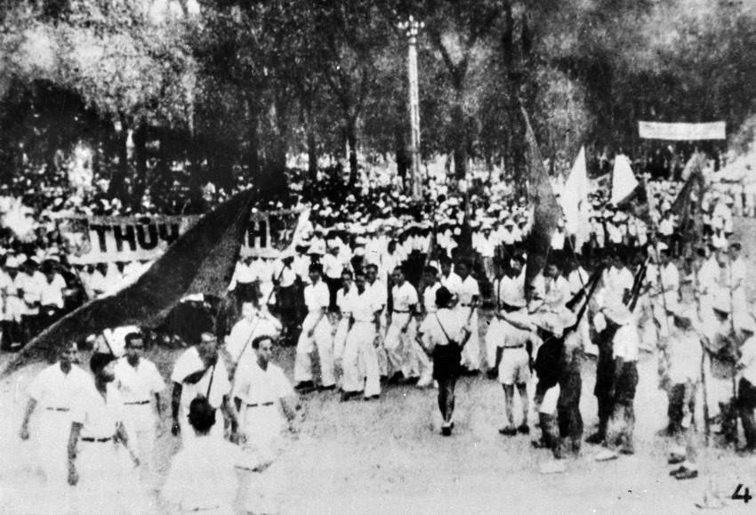 🇻🇳 On this day 80 years ago, following a mass rally at the Opera House Square in Hà Nội, the people of the capital city rose up and seized the Tonkin Palace – the headquarters of the French-backed administration in the North, marking the symbolic end of colonialism in Việt Nam.