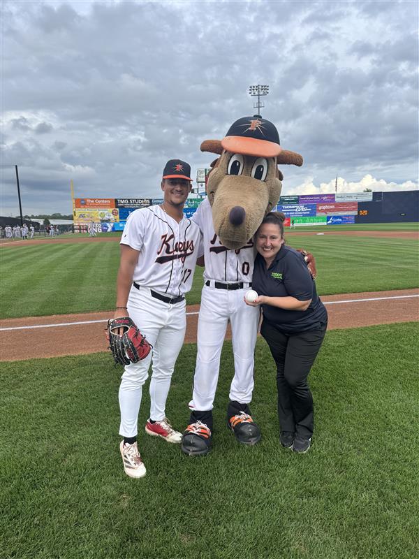 While representing Nymeo at the Keys game last week, she was asked to throw the first pitch! ⚾👏 Way to go, Kim and thank you to the keys for this special moment!