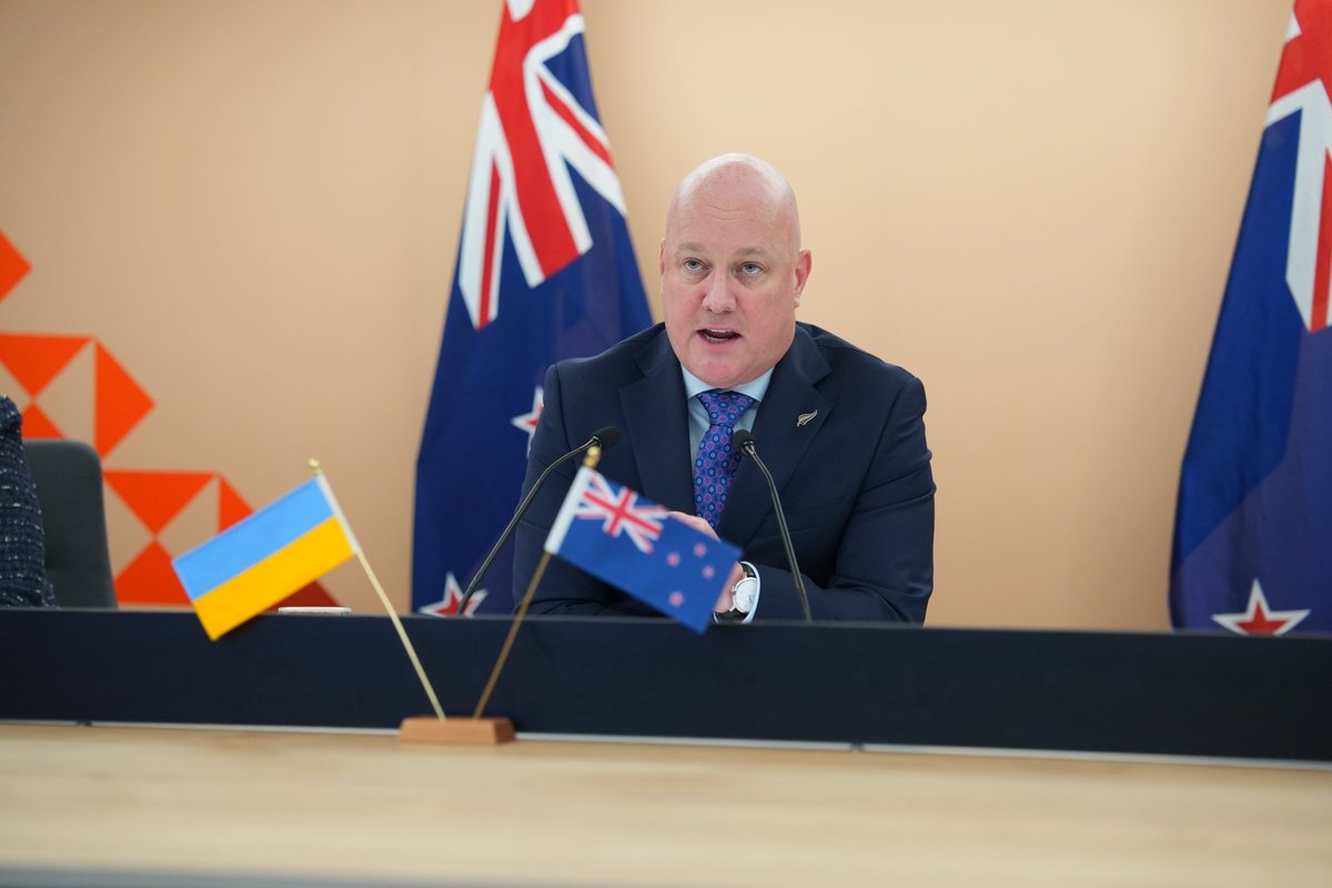 chrisluxonmp's tweet image. New Zealand stands with Ukraine.

I’ve just spoken with Prime Minister @Keir_Starmer, President @EmmanuelMacron, @bundeskanzler Merz, Prime Minister @GiorgiaMeloni and other world leaders about today’s talks with President Trump.

Ukrainians have suffered for too long. We want a…