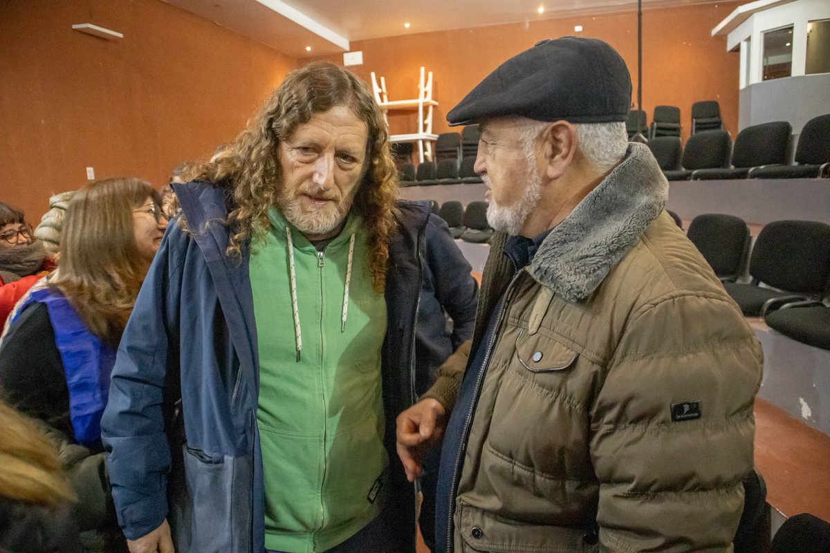 💬 "Es una responsabilidad estar entre los 35 nombres que darán la pelea contra la motosierra, representamos a trabajadores y trabajadoras organizados. Es un contexto complejo fruto de las políticas de Milei, en la Provincia de Buenos Aires la asfixia es permanente"

🎙️