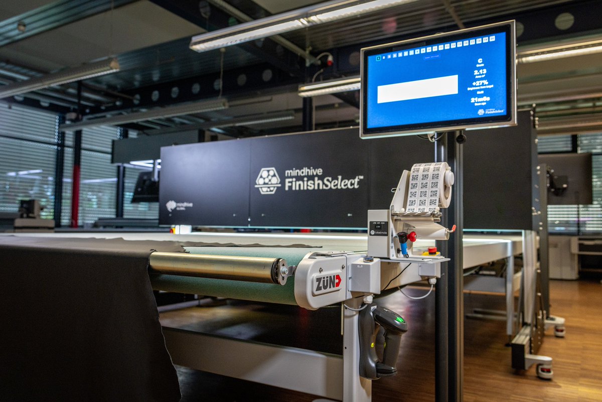 ZundCutter's tweet image. When AI understands leather
How modern image processing, neural networks, and digital cutting are interacting with each other – and fundamentally changing leather processing.

📌 bit.ly/4mSXhXa

#zundcutter #SmartProduction #leatherprocessing