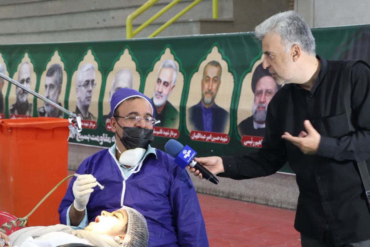 وقتی مسولین به جای پشت میزدر کنار مردم و نیروهای عزیز جهادی حاضر میشوندانگیزه ها دو چندان میشود.
لبخنددوباره به لب کودک وسالمند برمیگردد خستگی ازتن همه بیرون می رود و این یعنی همدلی و این یعنی اتحاد .
برگزاری اردوی جهادی دندانپزشکی در بهارستان
 #مردم_همدل
#دیار_همدلی