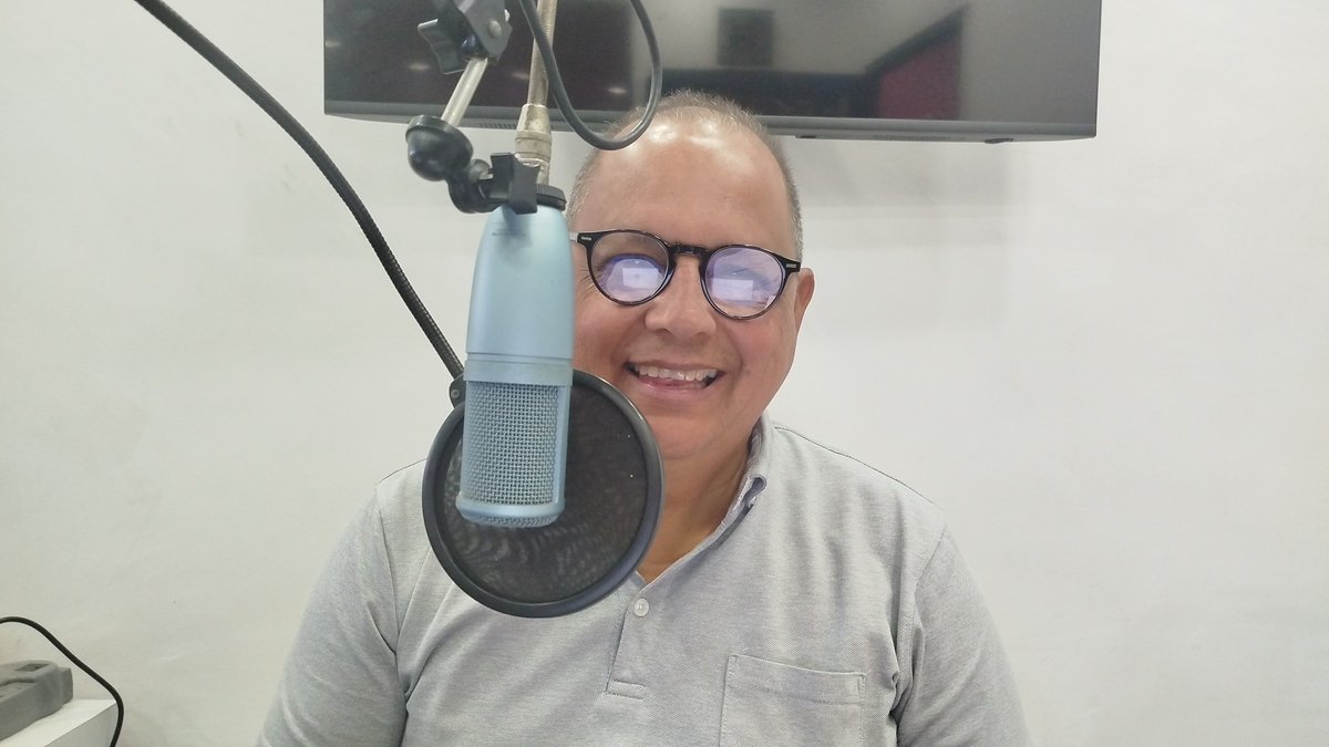 #PájaroDeLaAutopista (@nestor1ramirez) on Twitter photo De lunes a viernes escucha #DesdeLaCabina con #ElPájaroDeLaAutopista por <a href="/SonikStereo1017/">SonikStereo1017</a>.
La mejor selección musical, información, historia, entretenimiento, entrevistas y más!!!
6:30 a.m. a 8:30 a.m. De lunes a viernes escucha #DesdeLaCabina con #ElPájaroDeLaAutopista por <a href="/SonikStereo1017/">SonikStereo1017</a>.
La mejor selección musical, información, historia, entretenimiento, entrevistas y más!!!
6:30 a.m. a 8:30 a.m.