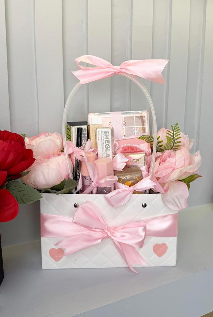 Aphrodite (@aphrodlteg) on Twitter photo 