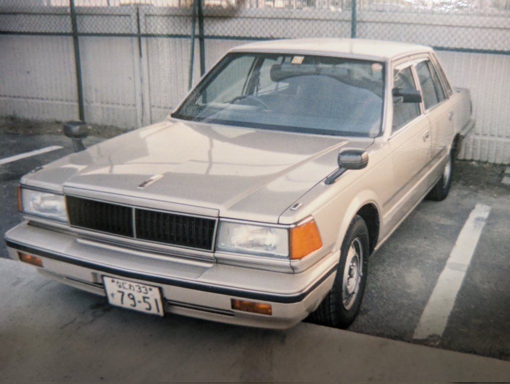 jikayolpgascar's tweet photo. 自分は
YPY30セドリックと1971年
アルファロメオジャリアスーパーかな😊
アルファロメオは何となく入手出来るかな?
あと、LA4ルーチェの丸2灯の
カスタムスペシャルかな
無論タクシー仕様コラム3速)
(ルーチェの画像はネットからお借りしました)
#YPY31
#アルファロメオジャリアスーパー https://t.co/I2a4H64gf4