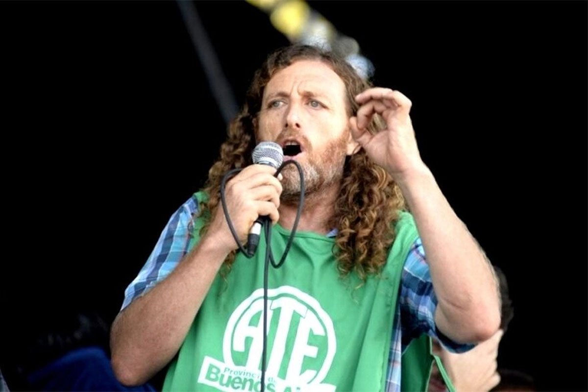 <a href="/colodeisasi/">Oscar Colo de Isasi</a> 💬 "Espert es un personaje que está en las antípodas de mi sentir, es despreciable en la forma de cómo ve la vida, es un mercenario y habla de combatir la delincuencia pero se sostiene de la delincuencia más cruel que es el narcotráfico. Confío en que la sociedad lo va a