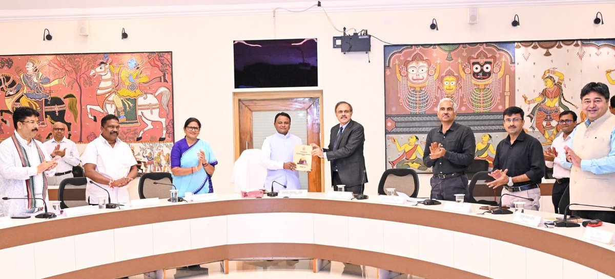MyIIPAलोकप्रशासन (@iipa9) on Twitter photo Congratulations to Dr Arun K Panda Hon’ble Chairman State Finance Commission on submitting an “Interim Report” to Hon’ble Chief Minister Odisha. <a href="/SecyChief/">ChiefSecyOdisha</a> Congratulations to Dr Arun K Panda Hon’ble Chairman State Finance Commission on submitting an “Interim Report” to Hon’ble Chief Minister Odisha. <a href="/SecyChief/">ChiefSecyOdisha</a>