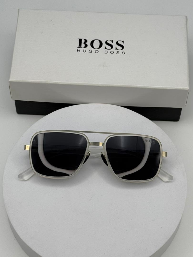 munerhh2's tweet photo. High-Quality Fashion Frames 

✔ Suitable for Lens Replacement
📦 Comes in a branded packaging box
🚚 Nationwide delivery 
🏷️ 19k
Disclaimer As required by law, we are not an authorized dealer and have no affiliation, Sponsorship or any partnership with any of the designer brand https://t.co/OOd0v6N1Sf