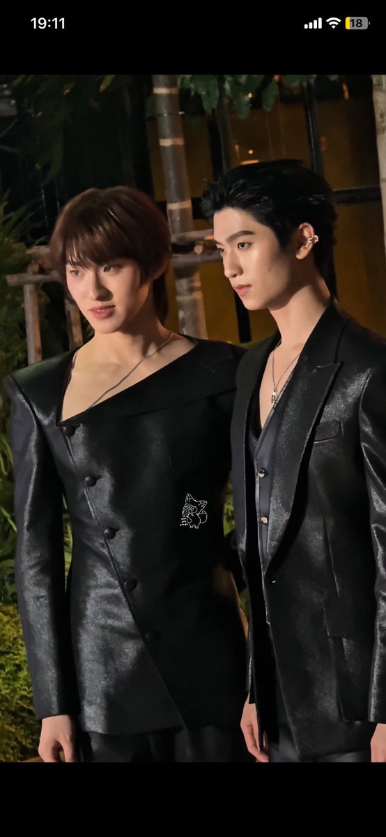 Vivianna130745's tweet photo. มาดามกิ๊ฟซี่ชีจิกกล้องระเบิดอ่ะ

THOMASKONG RISING ICONS
#LIFESTYLEASIAICONSxDMD https://t.co/trt5L0DgW5