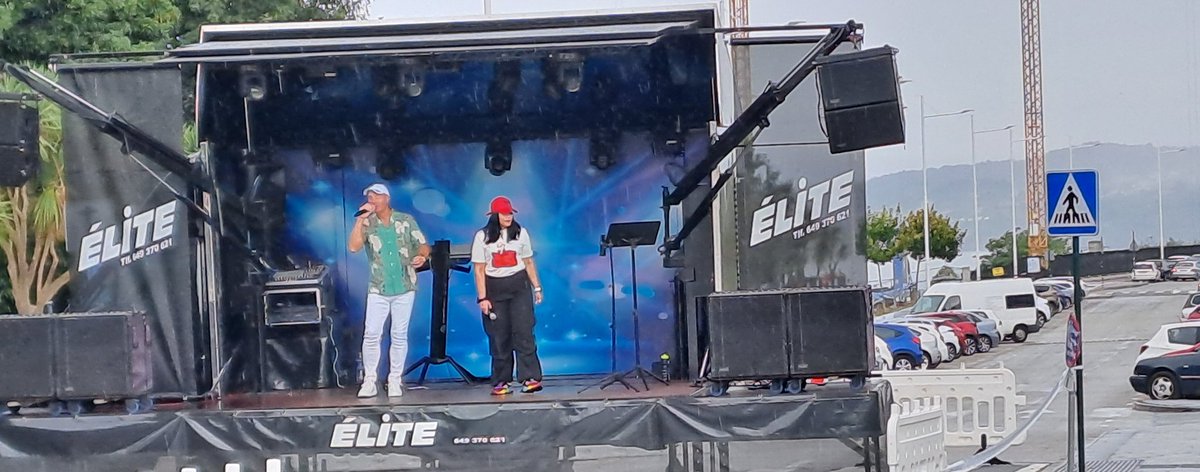 #Festadafresa en #Eirís segue a festa!!  #lesgestionartistica #Duoelite